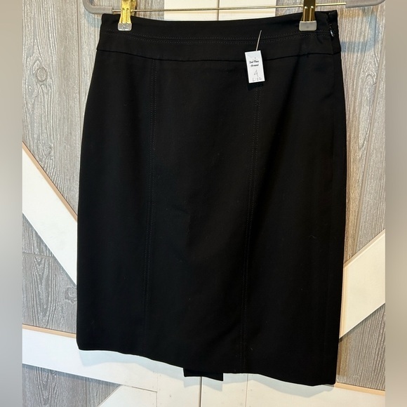 White House Black Market Dresses & Skirts - Bag148. White House Black Market fully lined skirt  Sz 4 length 22